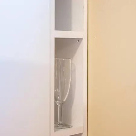 Lägenhet Fresh Apartment, A Short Walk From Bryggen Bergen