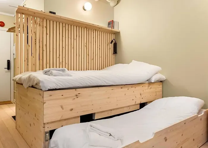 Fresh Apartment, A Short Walk From Bryggen *